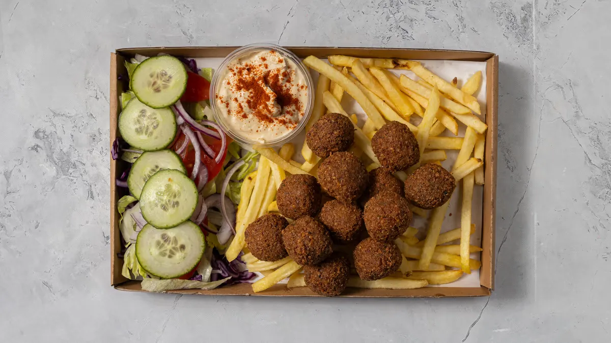 SELAM — Falafel tál hasábburgonyával és humusszal